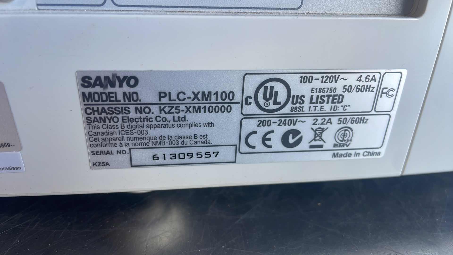 Photo 1 of SANYO XGA PROJECTOR PLC-XM100