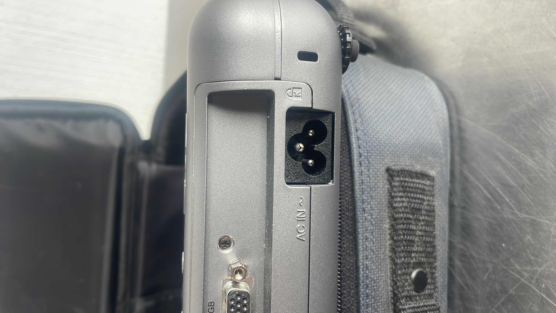 Photo 1 of NEC MICRO-PORTABLE PROJECTOR
LT752