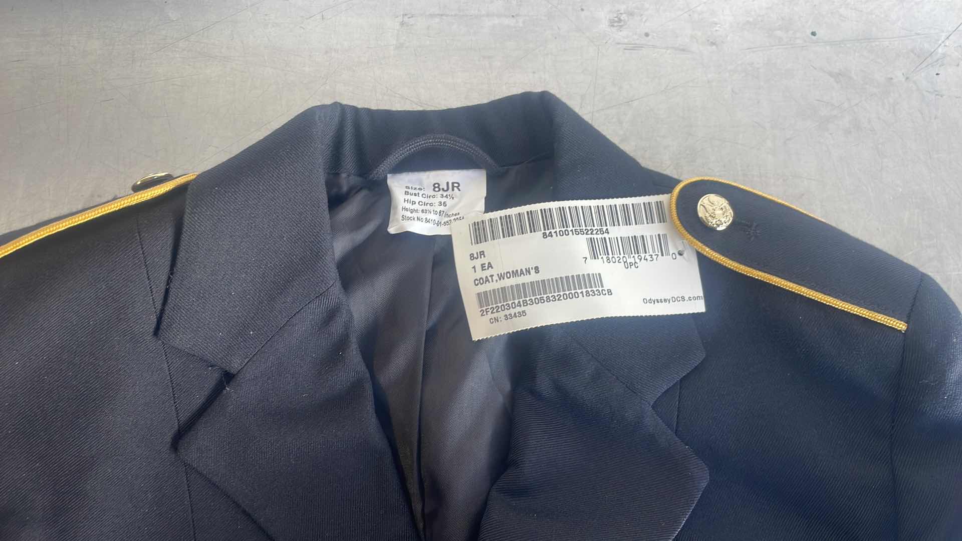 Photo 1 of SIZE 8 JUNIOR REGULAR US ARMY WOMEN'S ASU DRESS BLUE SERVICE
UNIFORM JACKET COAT