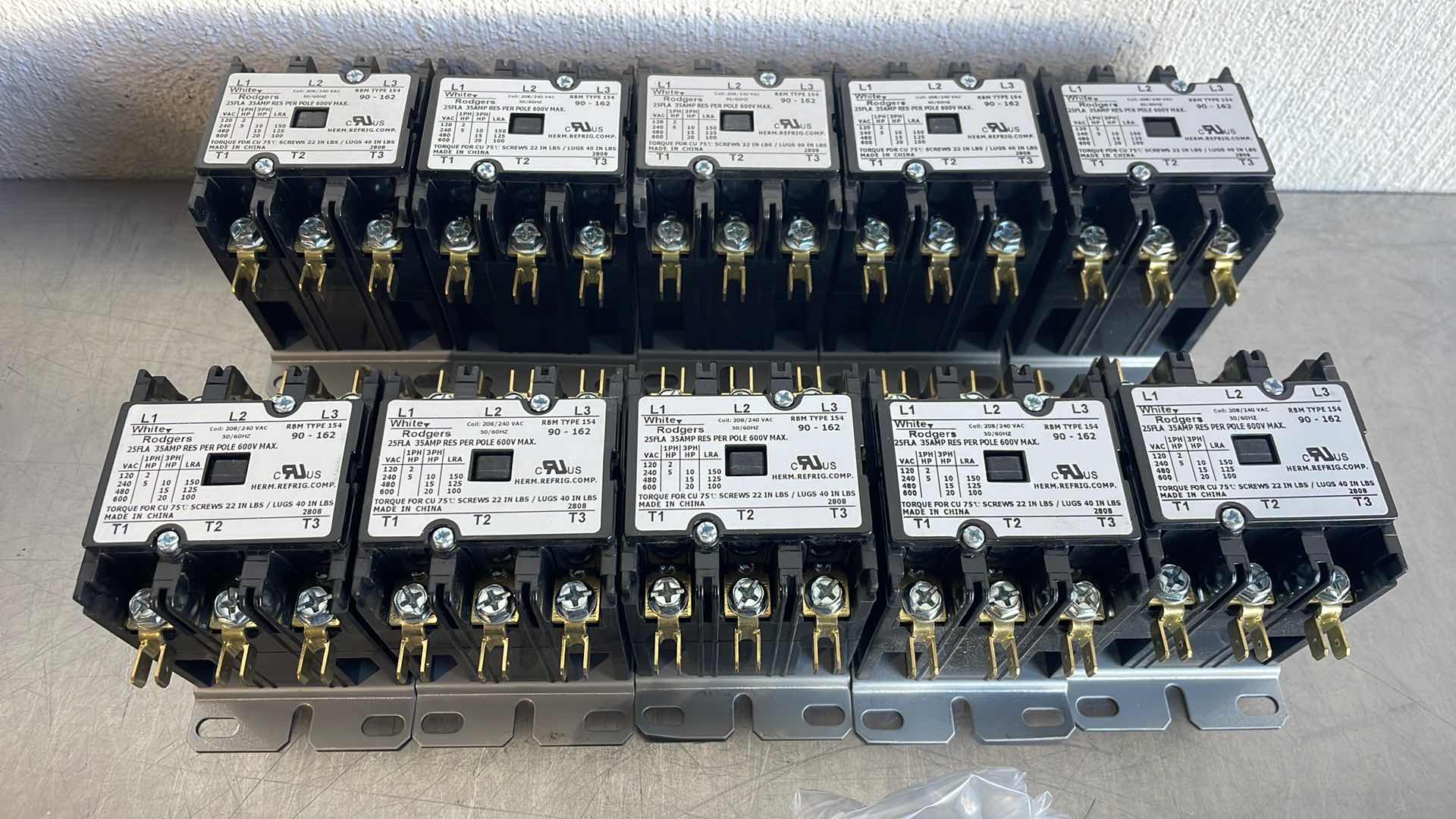 Photo 1 of WHITE RODGERS 90-162 THREE POLE DEFINITE PURPOSE CONTACTOR, 25 A,
208/240 VAC (13PCS)