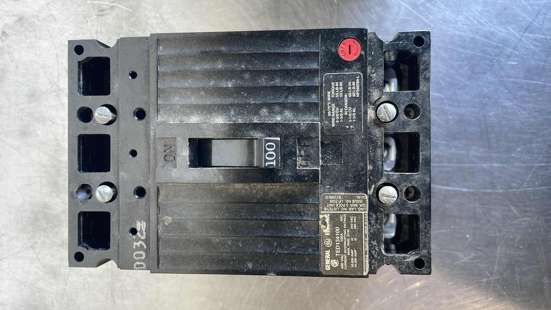 Photo 1 of GENERAL ELECTRIC 3POLE CIRCUIT BREAKERS TED134100 100A 480VAC