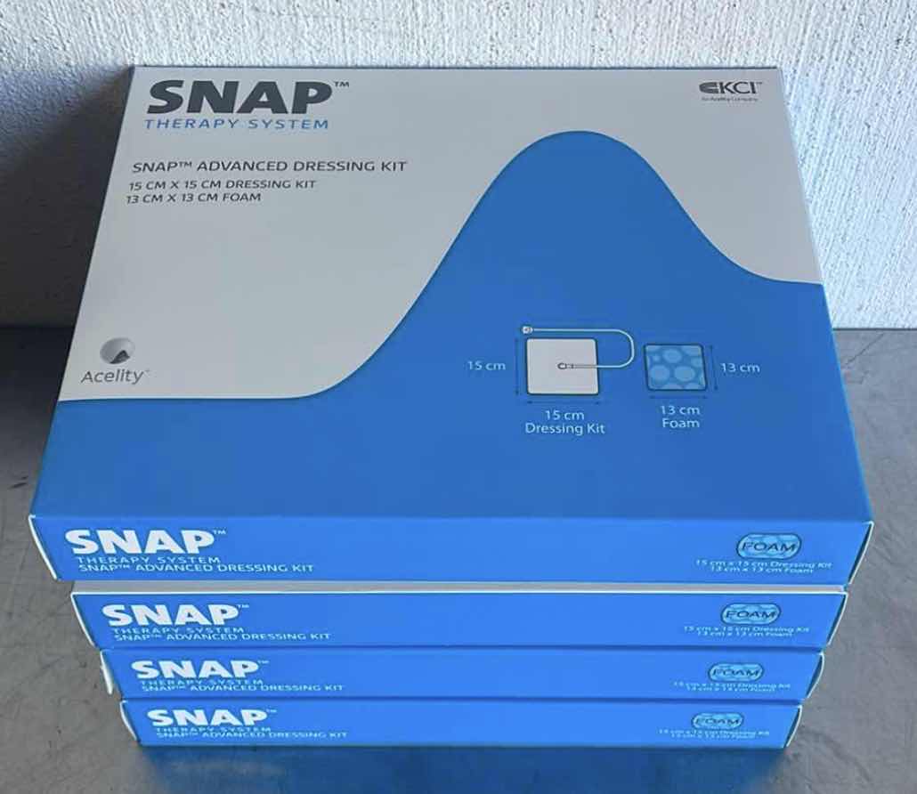 Photo 1 of KCI SNAP ADVANCED DRESSING KIT 15 CM X 15 CM DRESSING KIT 13 CM X 13 CM FOAM (7)