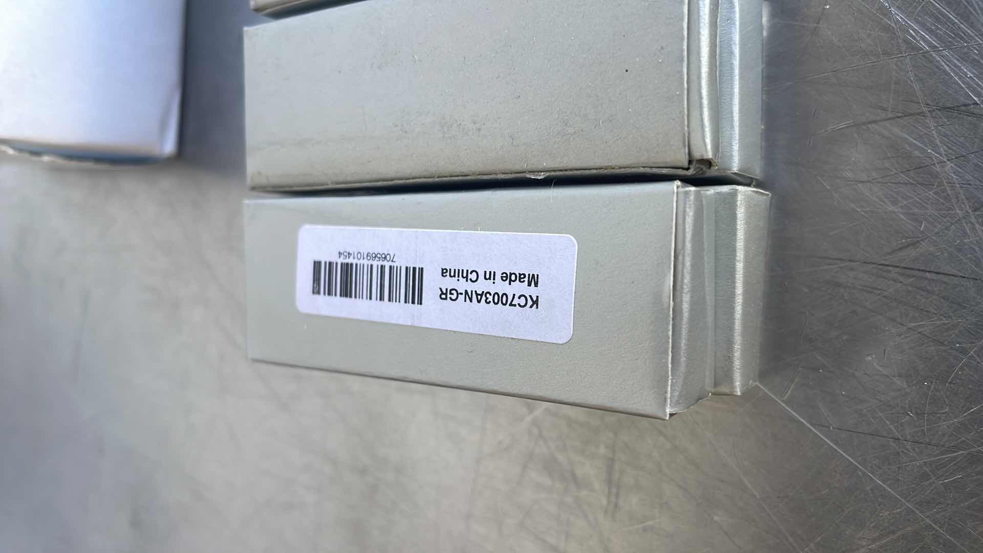 Photo 1 of OUTDOOR 3 FUNCTION CLASSIC STARTER POCKET UTILITY KNIFE/MULTI-TOOL KEYCHAIN GREEN 60PCS