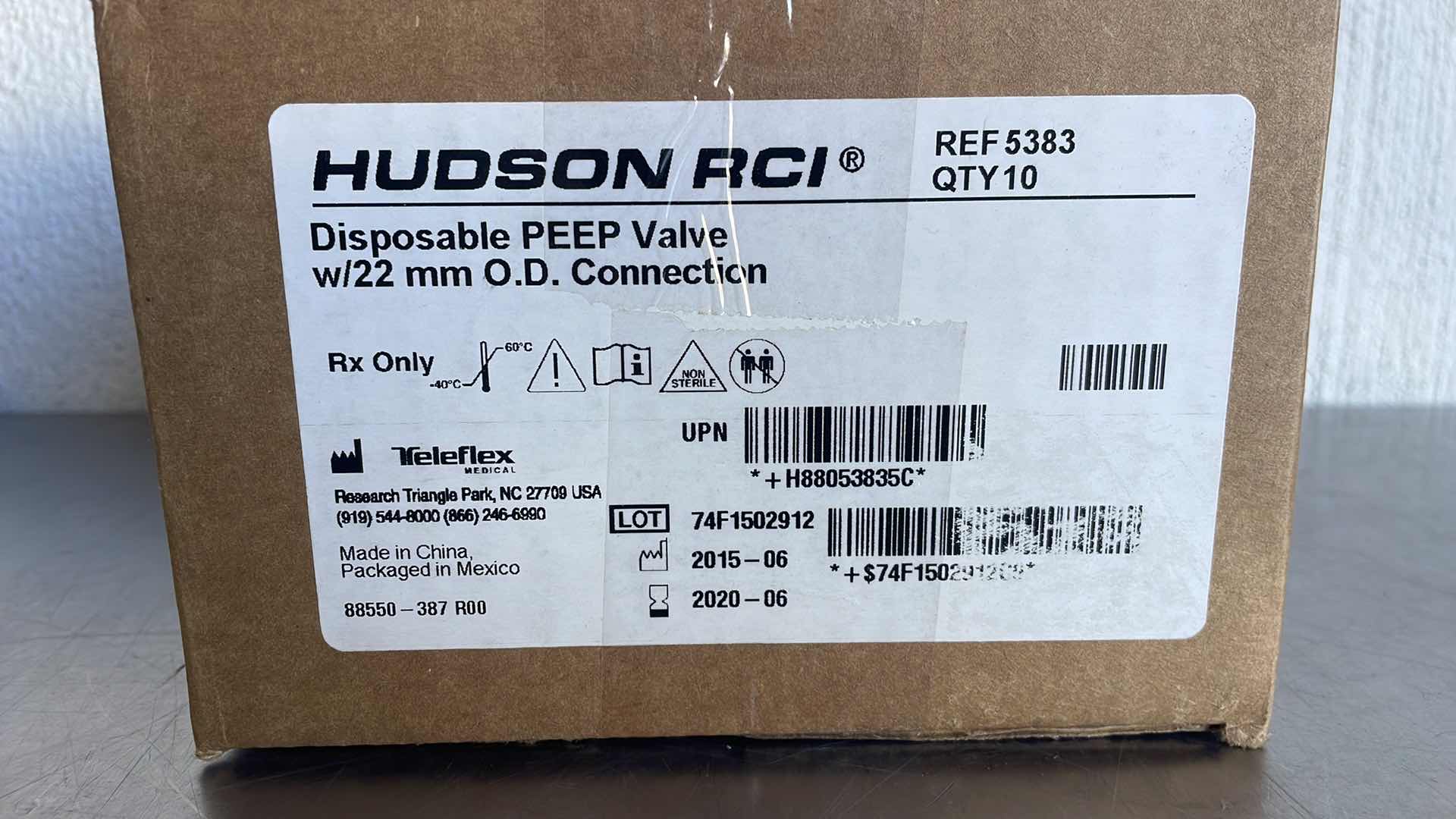 Photo 2 of HUDSON RCI - TELEFLEX
5383 HUDSON RCI - TELEFLEX DISPOSABLE PEEP VALVE W/22MM OD CONNECT., 10/CS