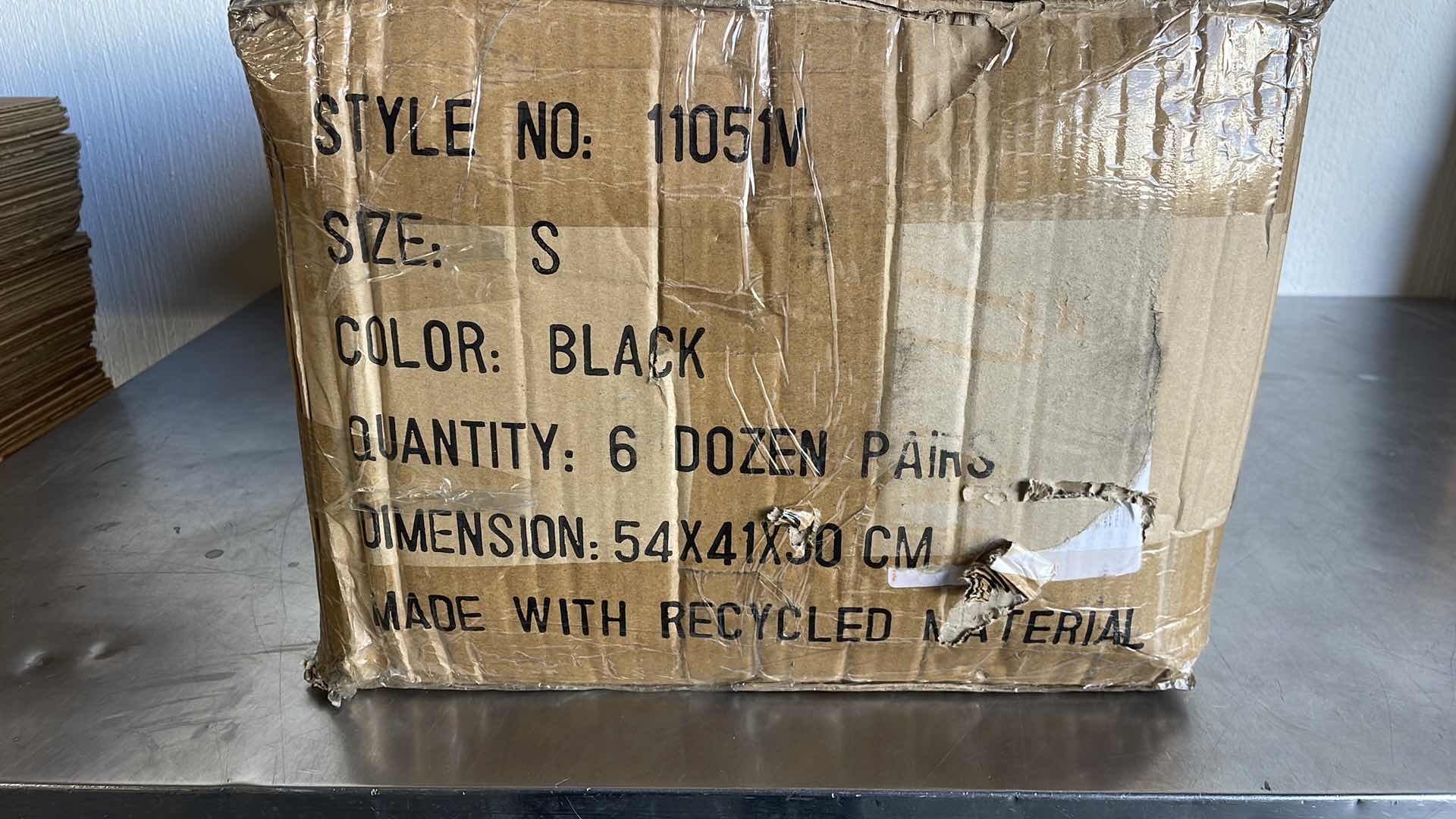 Photo 1 of V-STRAP THONGS 72 PAIRS BLACK/WHITE
SHOWER SHOE CAMPING SIZE SMALL