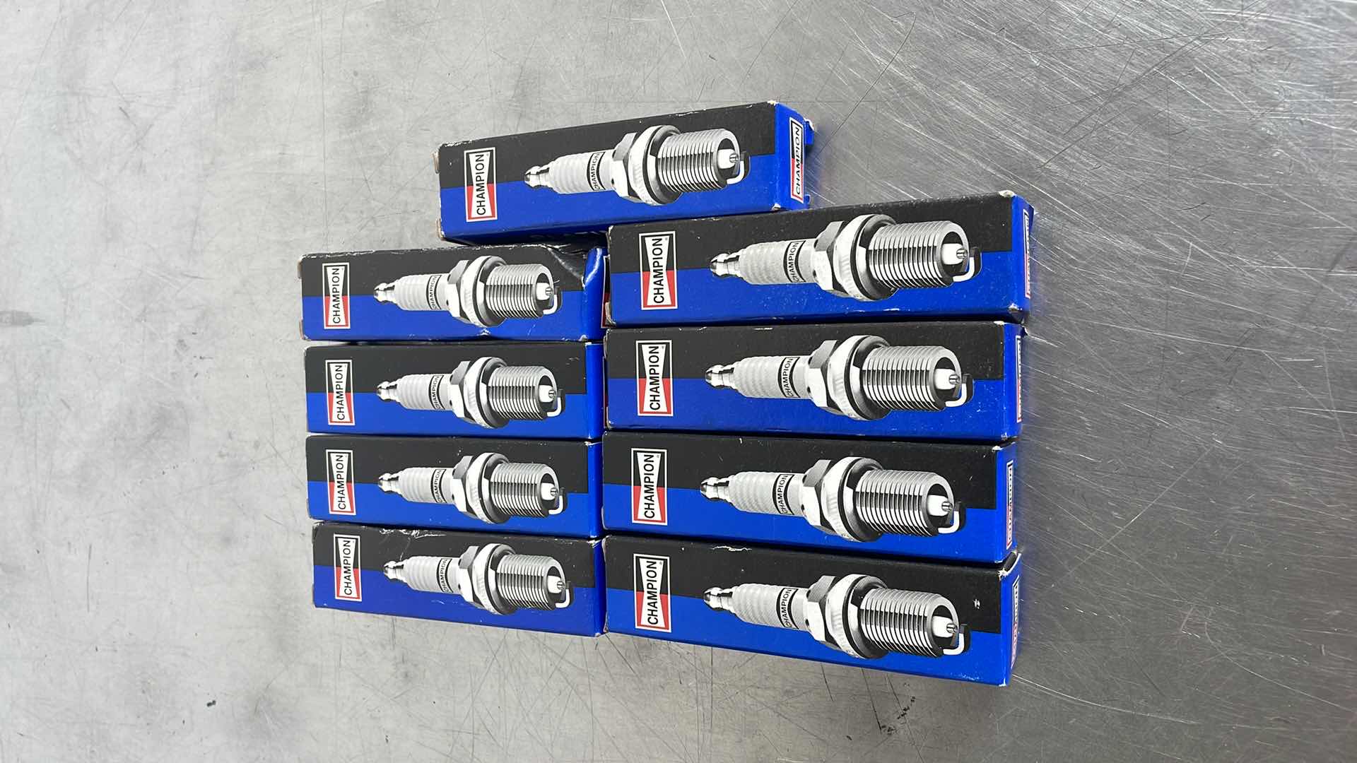 Photo 1 of CHAMPION 3401 PLATINUM POWER SPARK PLUG (9PCS)