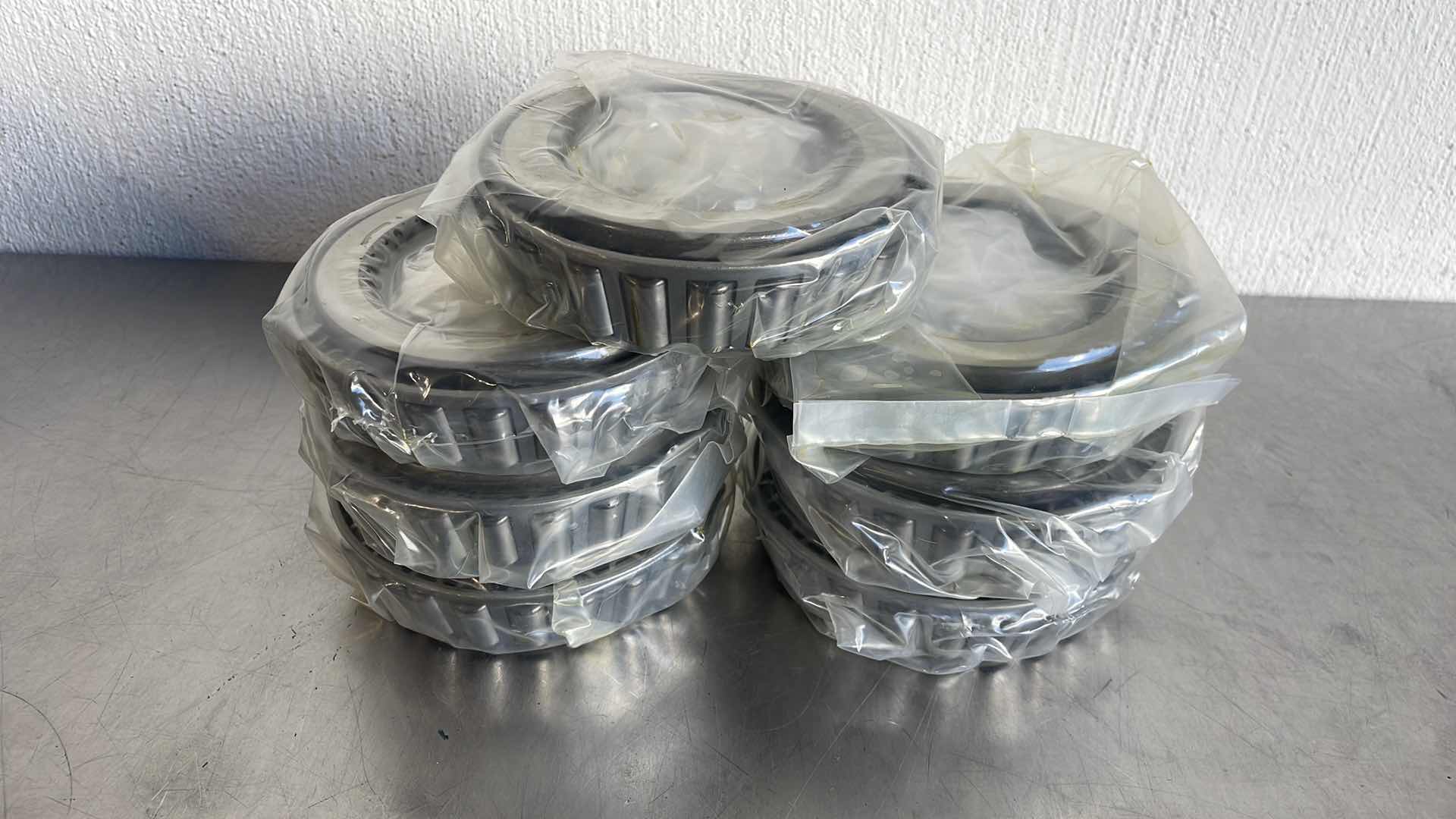 Photo 1 of BOWER 596 TAPER ROLLER BEARINGS 7PCS