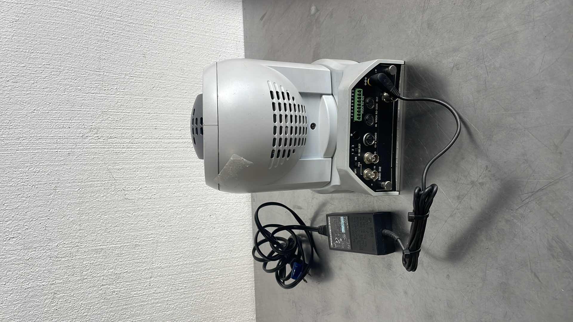 Photo 3 of SONY BRC300 NTSC 1/4.7 3CCD PAN/TILT/ZOOM COLOR VIDEO CAMERA