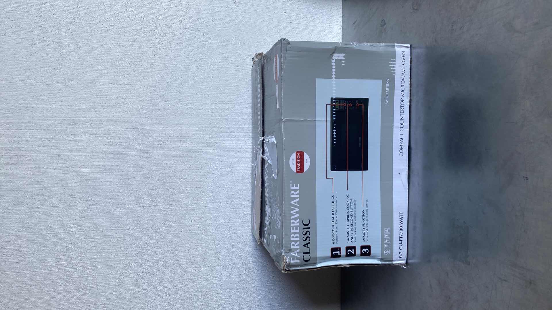 Photo 1 of FARBERWARE CLASSIC COUNTER TOP MICROWAVE 0.7 CU-FT 700 WATT