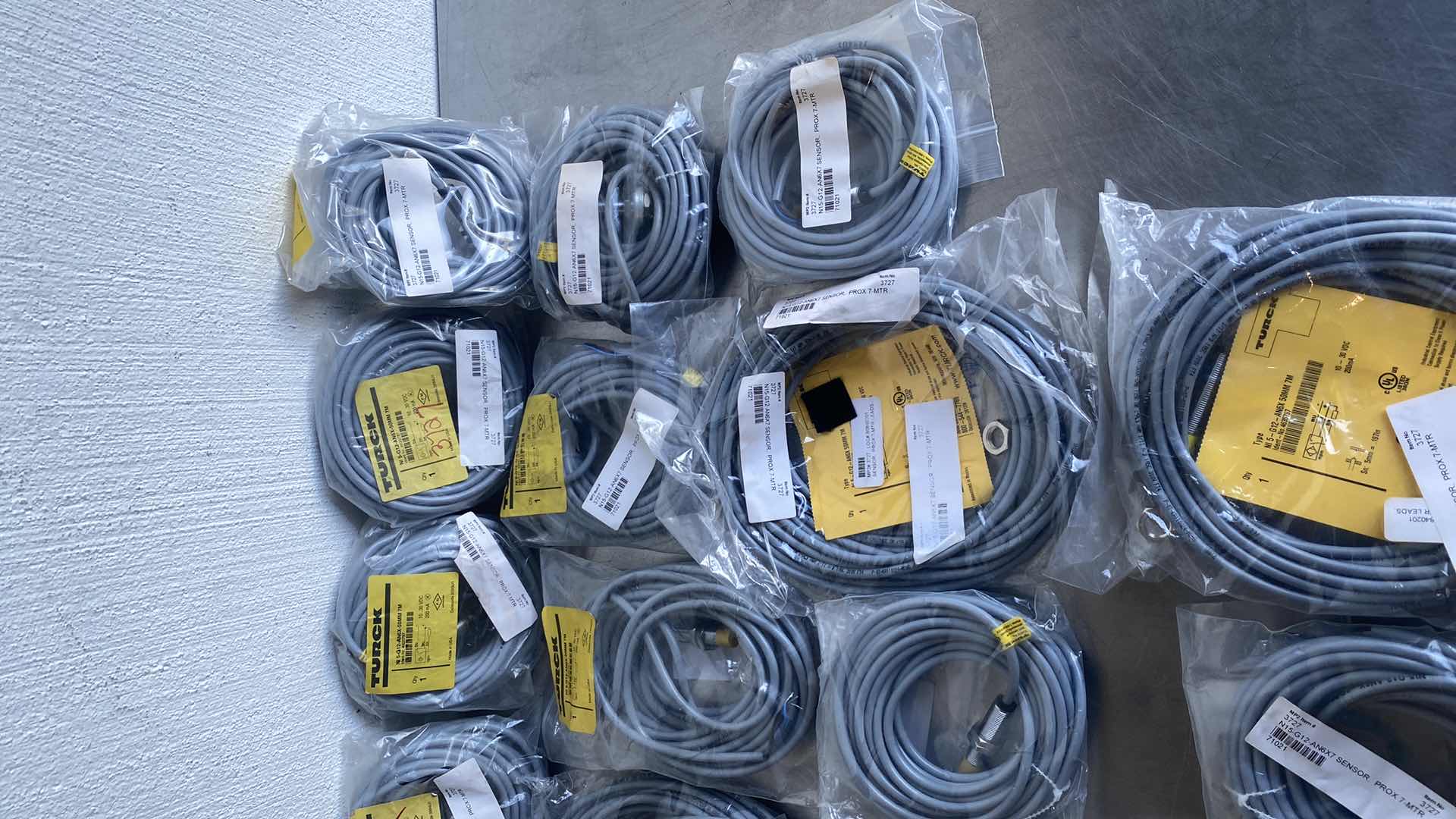 Photo 3 of N15-G12-AN6X7 SENSOR, PROX 7-MTR
(16)