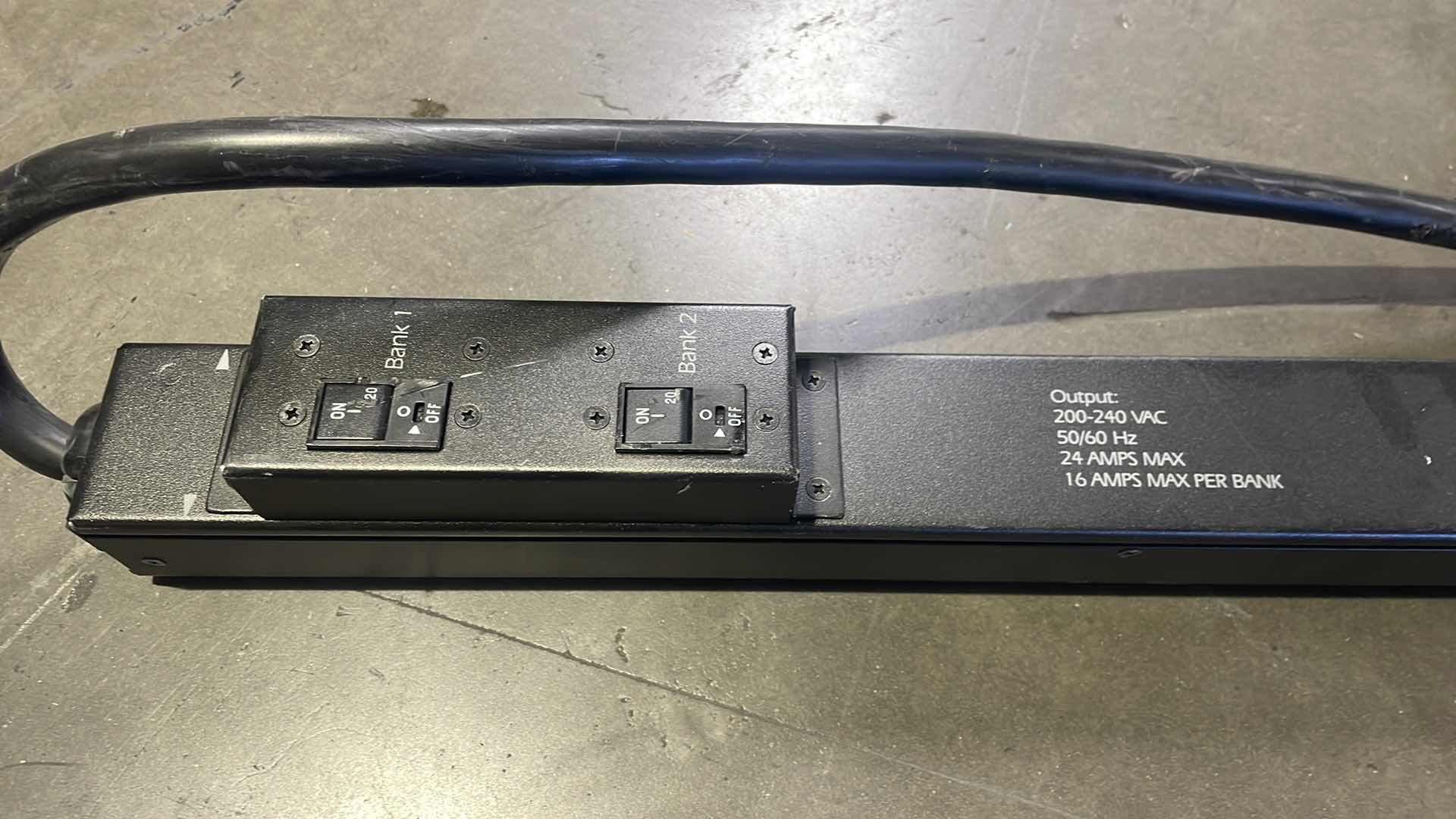 Photo 1 of APC BY SCHNEIDER ELECTRIC POWER DISTRIBUTION UNIT: FRONT, STD, BUILT-IN CIRCUIT BREAKER, MODEL AP7541