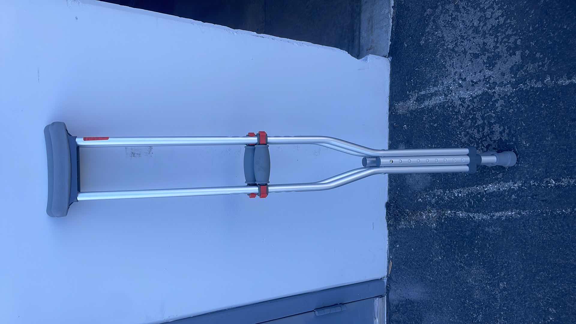 Photo 1 of GUARDIAN CRUTCHES G91-214-8 ADJUSTABLE FROM 5’2”-5’10”