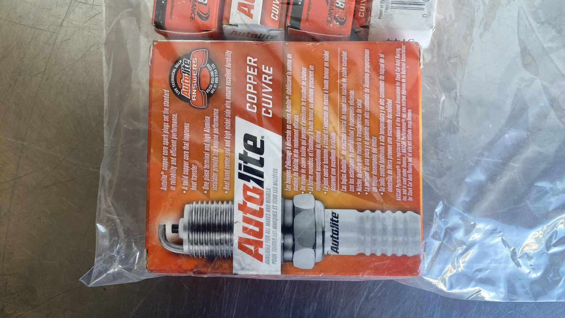 Photo 2 of AUTOLITE ASP514Y SPARK PLUGS (8)