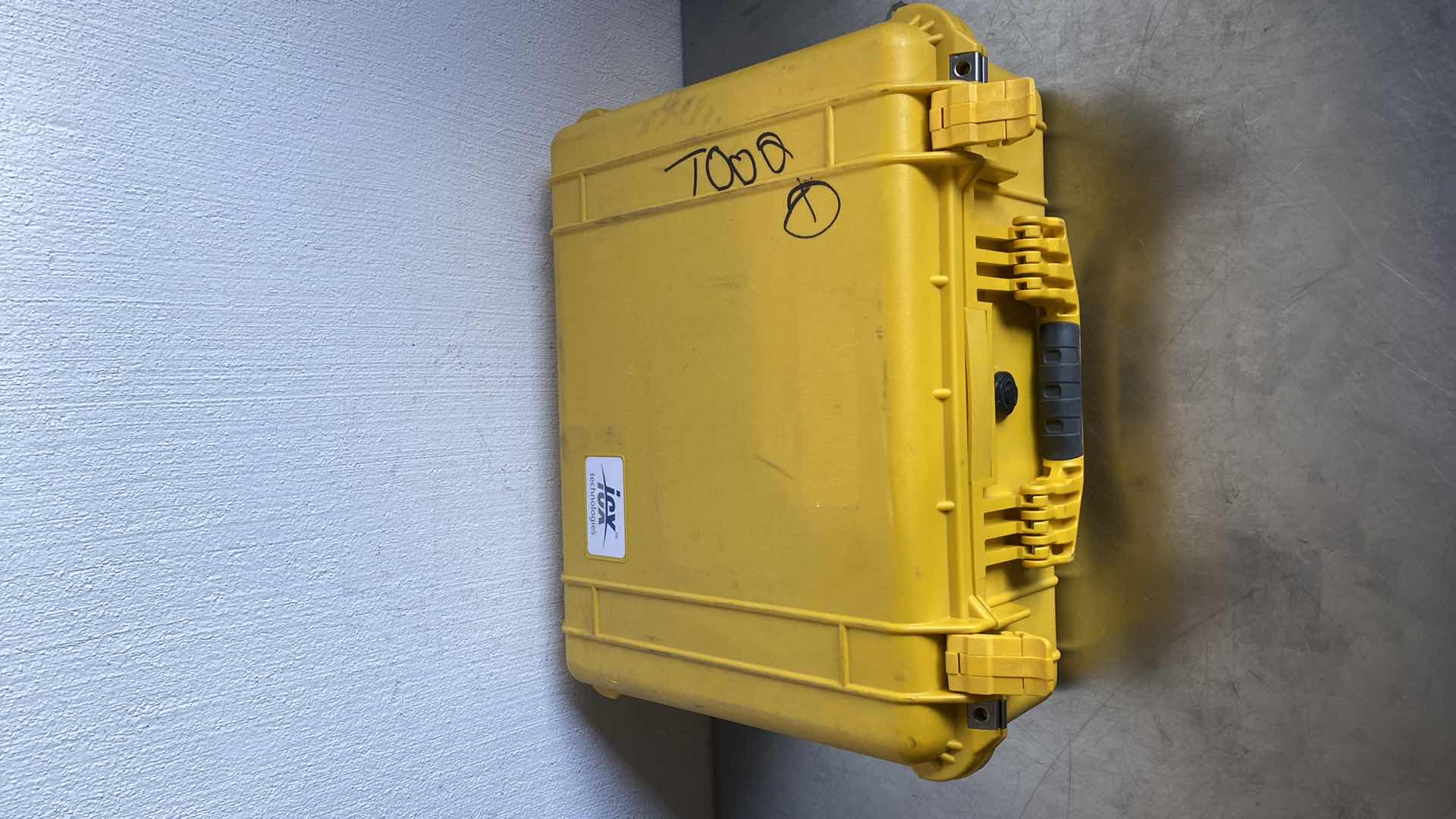 Photo 1 of BIOCAPTURE 650 AIR SAMPLER IN PELICAN CASE