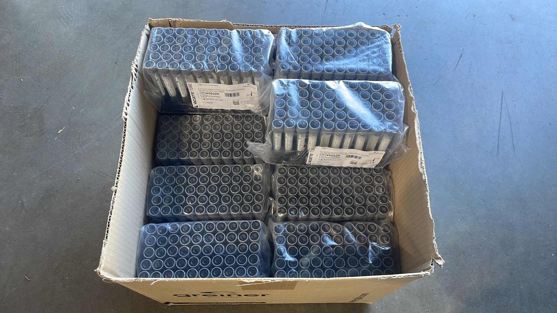 Photo 2 of GREINER 456020 VACUETTE BLOOD COLLECTION TUBE 13 X 100, 5.5ML 950CT