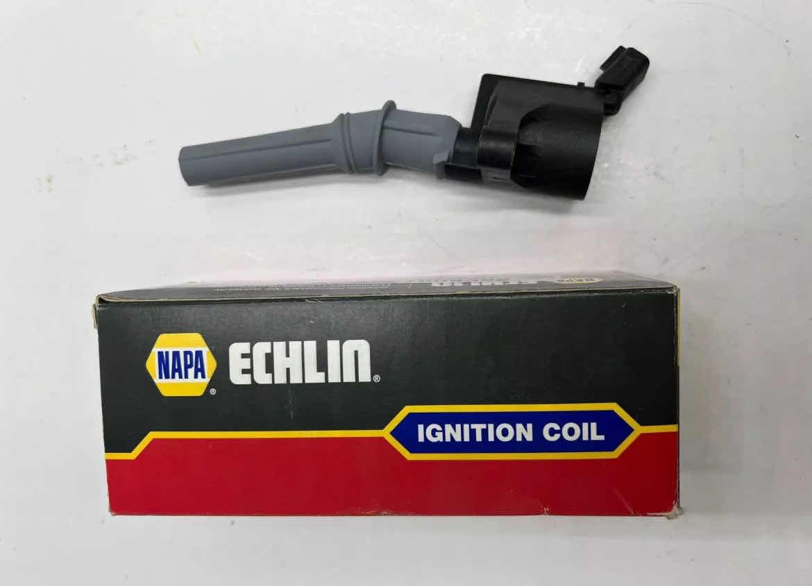 Photo 1 of GENUINE NAPA ECHLIN IGNITION COIL IC369 OEM (5)