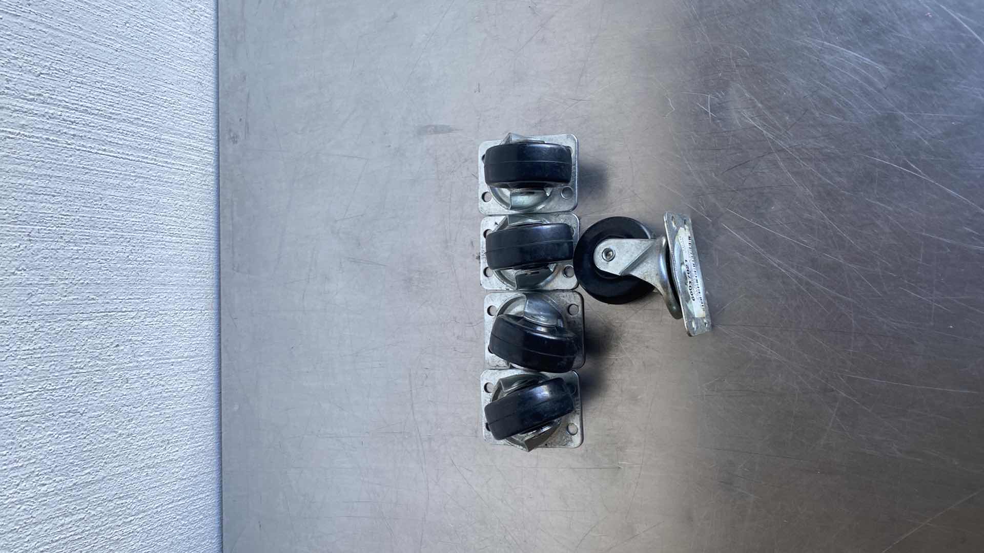 Photo 1 of CWH1609 2"X1" HRD RUBBER SWL GLIDEMAXX LT D PLASTIC CASTERS