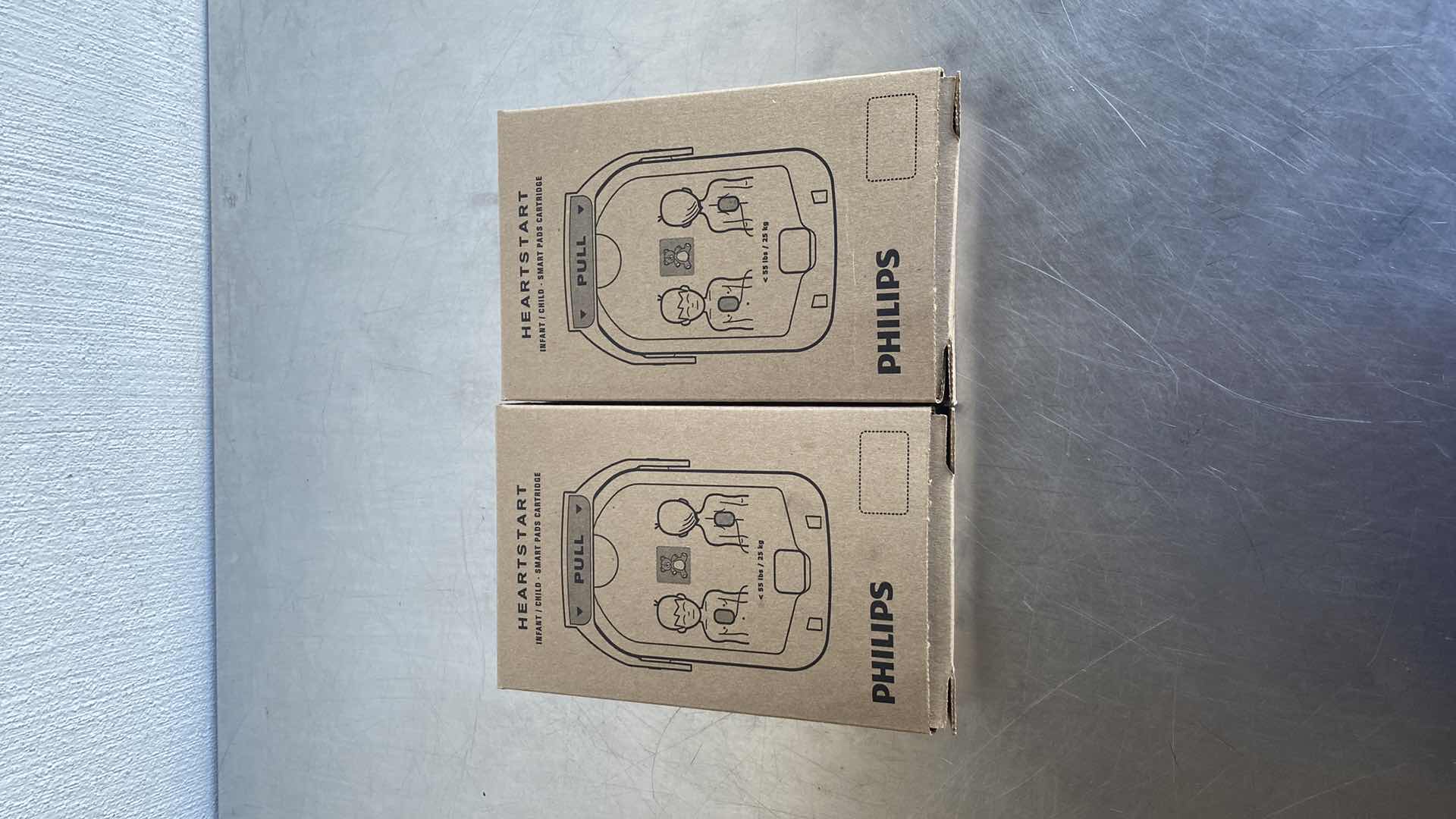 Photo 1 of PHILIPS M5072A HEARTSTART INFANT / CHILD SMART PADS CARTRIDGE
(2)