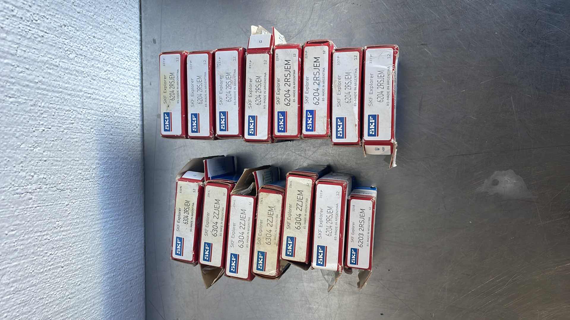 Photo 1 of SKF 6204-2RSJEM RADIAL/DEEP GROOVE BALL BEARING - STRAIGHT BORE, 20 MM ID, 47 MM OD, 14 MM WIDTH, DOUBLE SEALED, WITHOUT SNAP RING, C3 INTERNAL CLEARANCE (15)