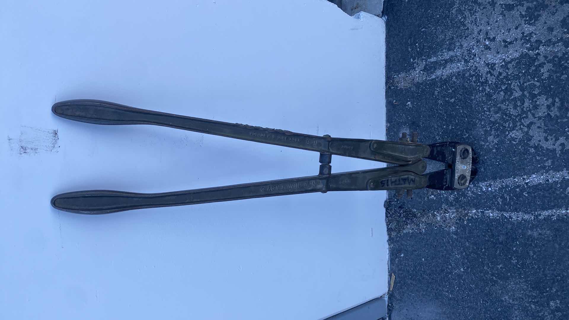 Photo 1 of No3 NEW EASY BOLT CUTTERS