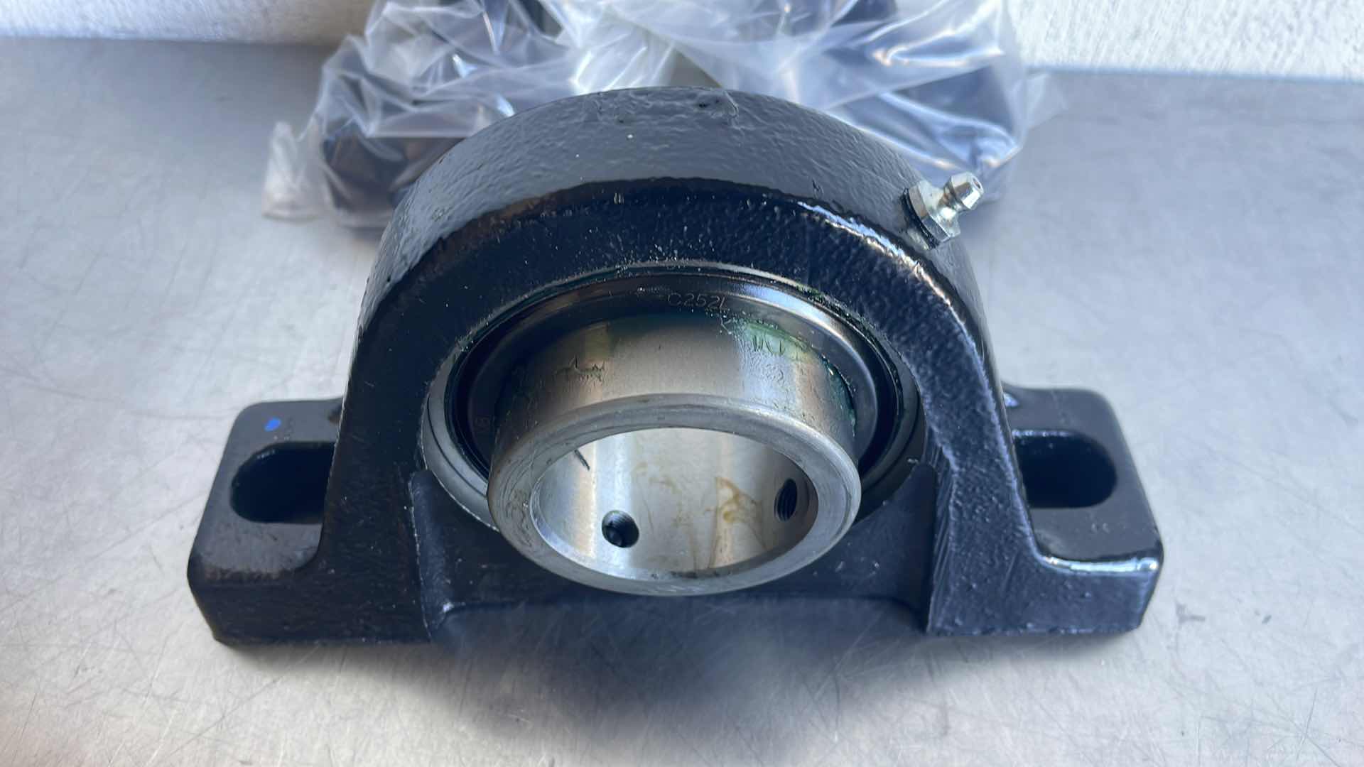 Photo 3 of C25-2 MB NEW BALL BEARING PILLOW
BLOCK 2” BORE (2)