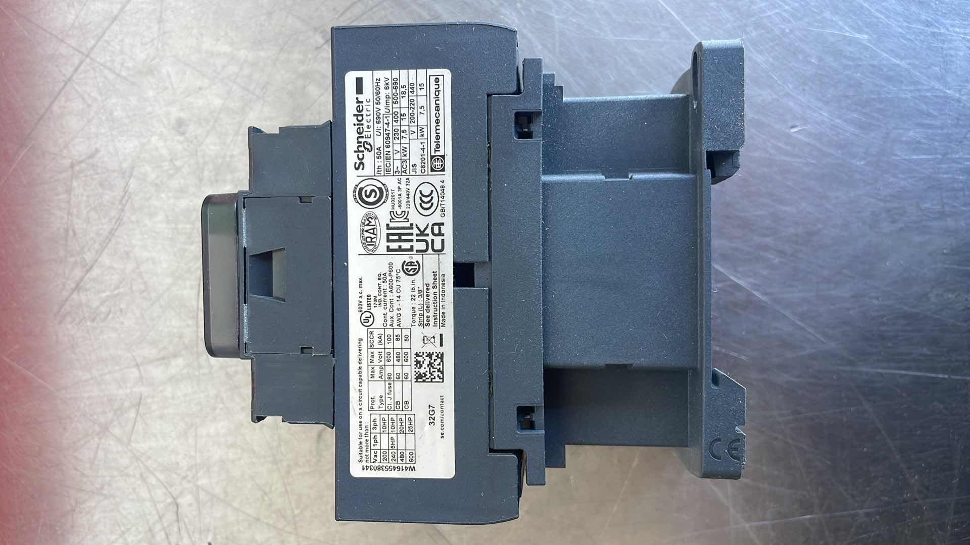 Photo 14 of MISCELLANEOUS CONTACTORS SEE ALL PICTURES