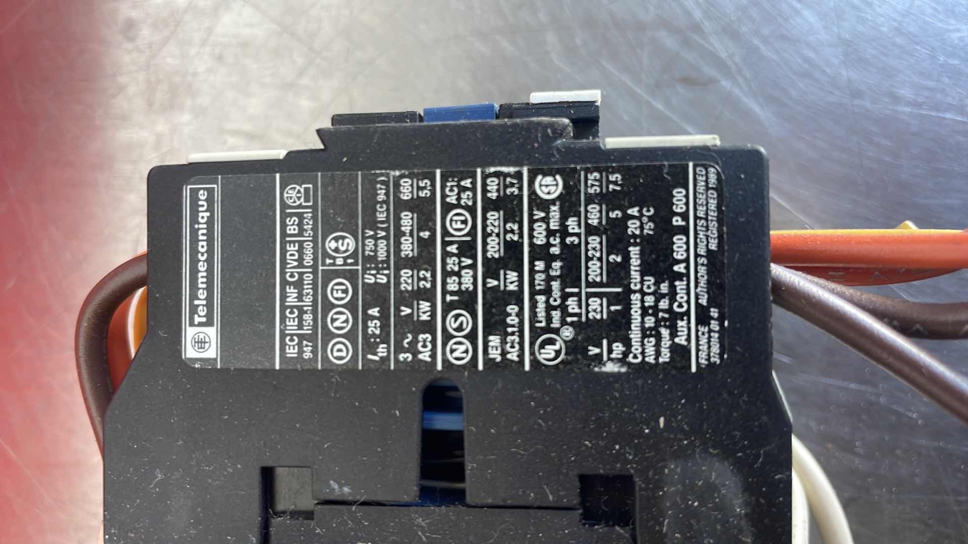 Photo 2 of MISCELLANEOUS CONTACTORS SEE ALL PICTURES