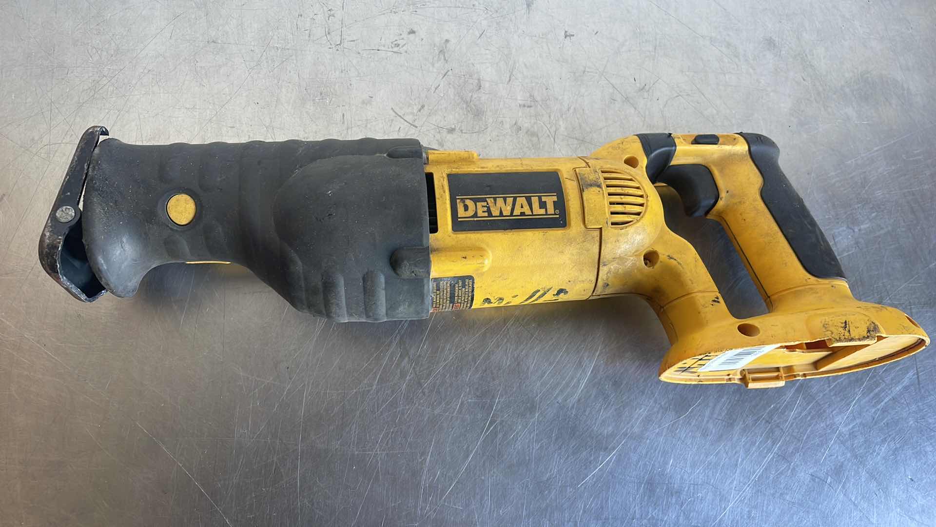 Photo 5 of DEWALT 18V XRP 1/2” CORDLESS DRILL/DRIVER/HAMMERDRILL DCD970 &amp; DEWALT 18V VARIABLE SPEED RECIPROCATING SAW DC385