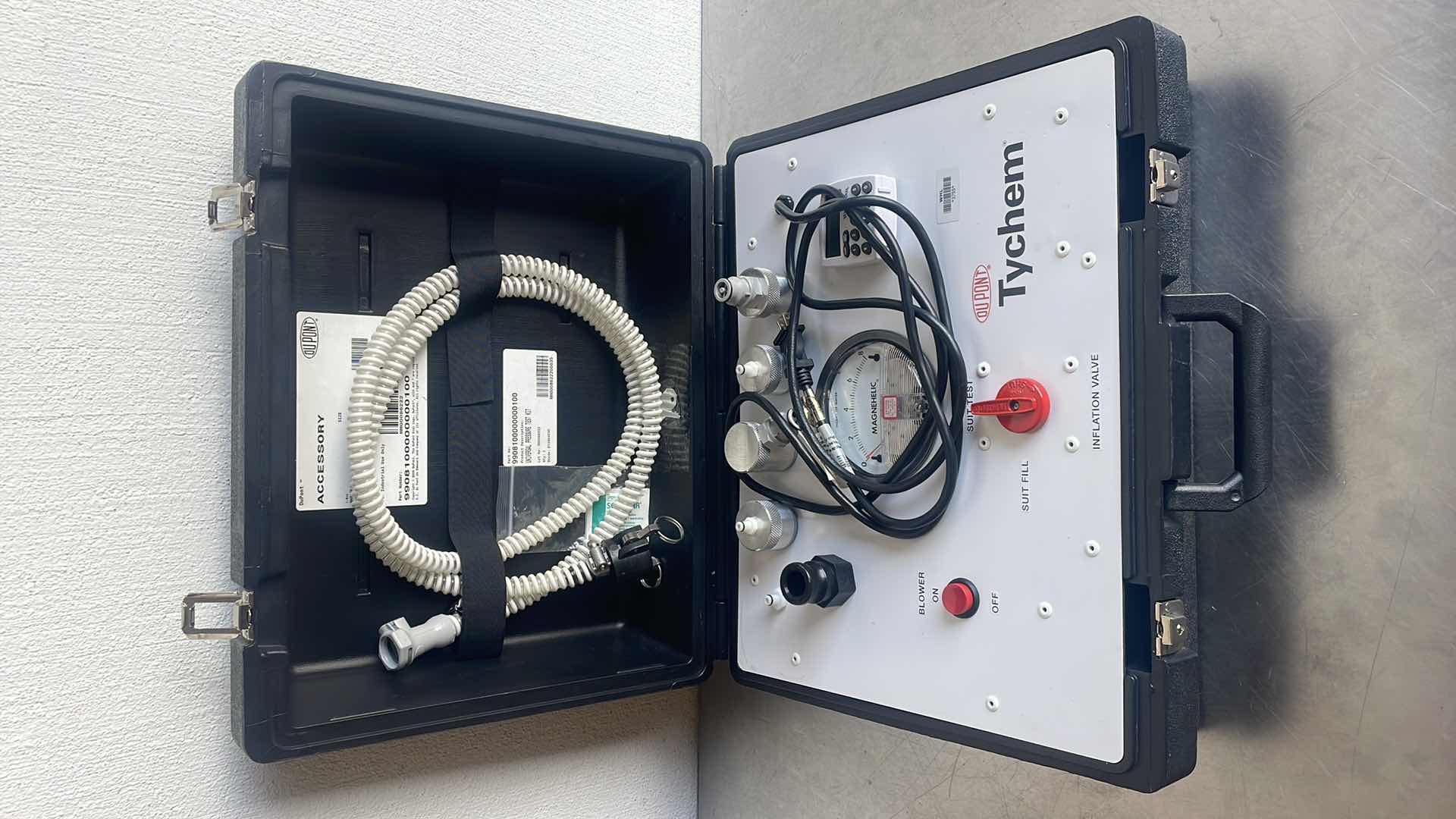 Photo 1 of DUPONT UNIVERSAL PRESSURE TEST KIT
990810 WITH INSTRUCTION MANUAL