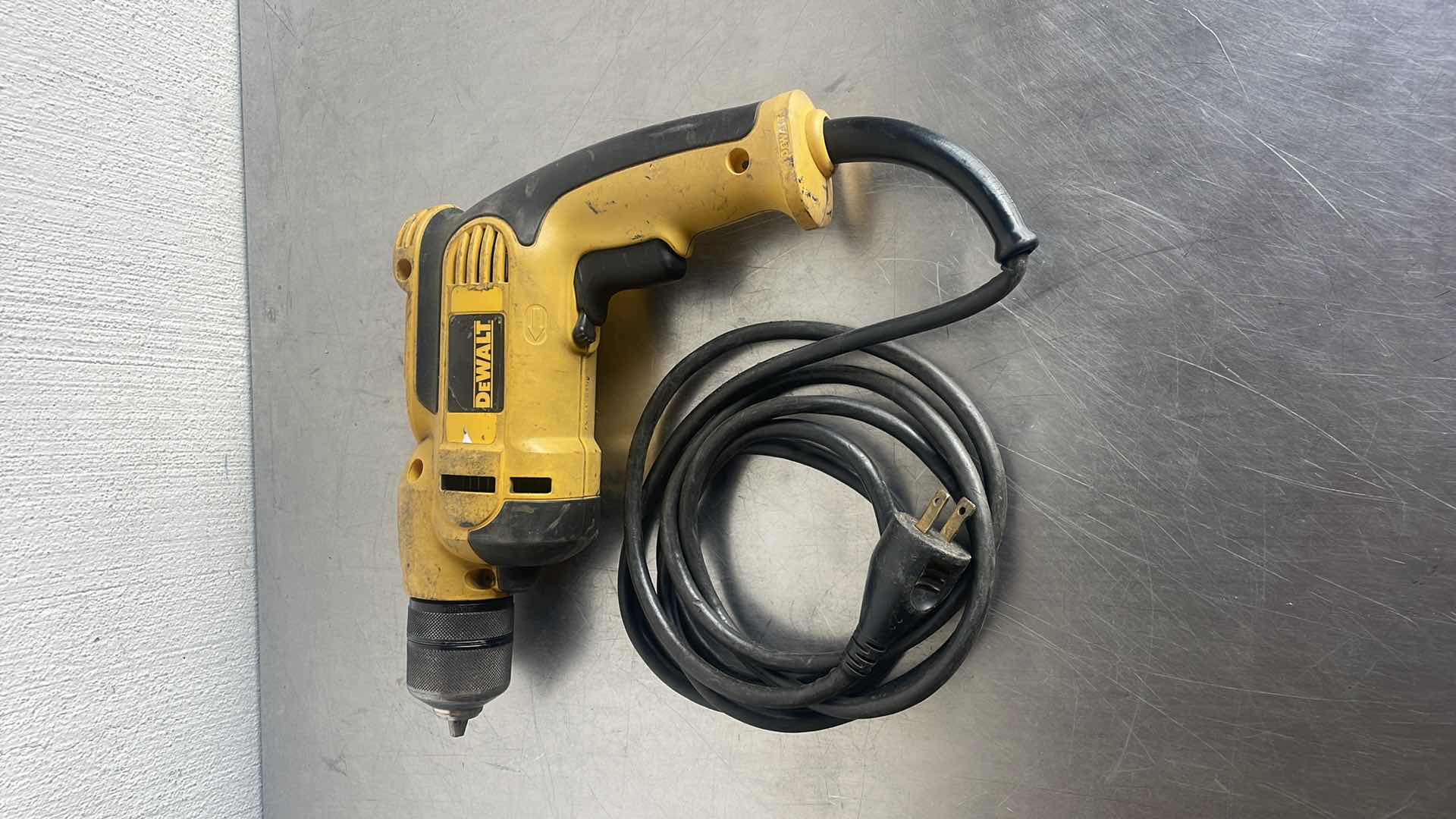 Photo 1 of DEWALT 3/8” VSR DRILL DWD112