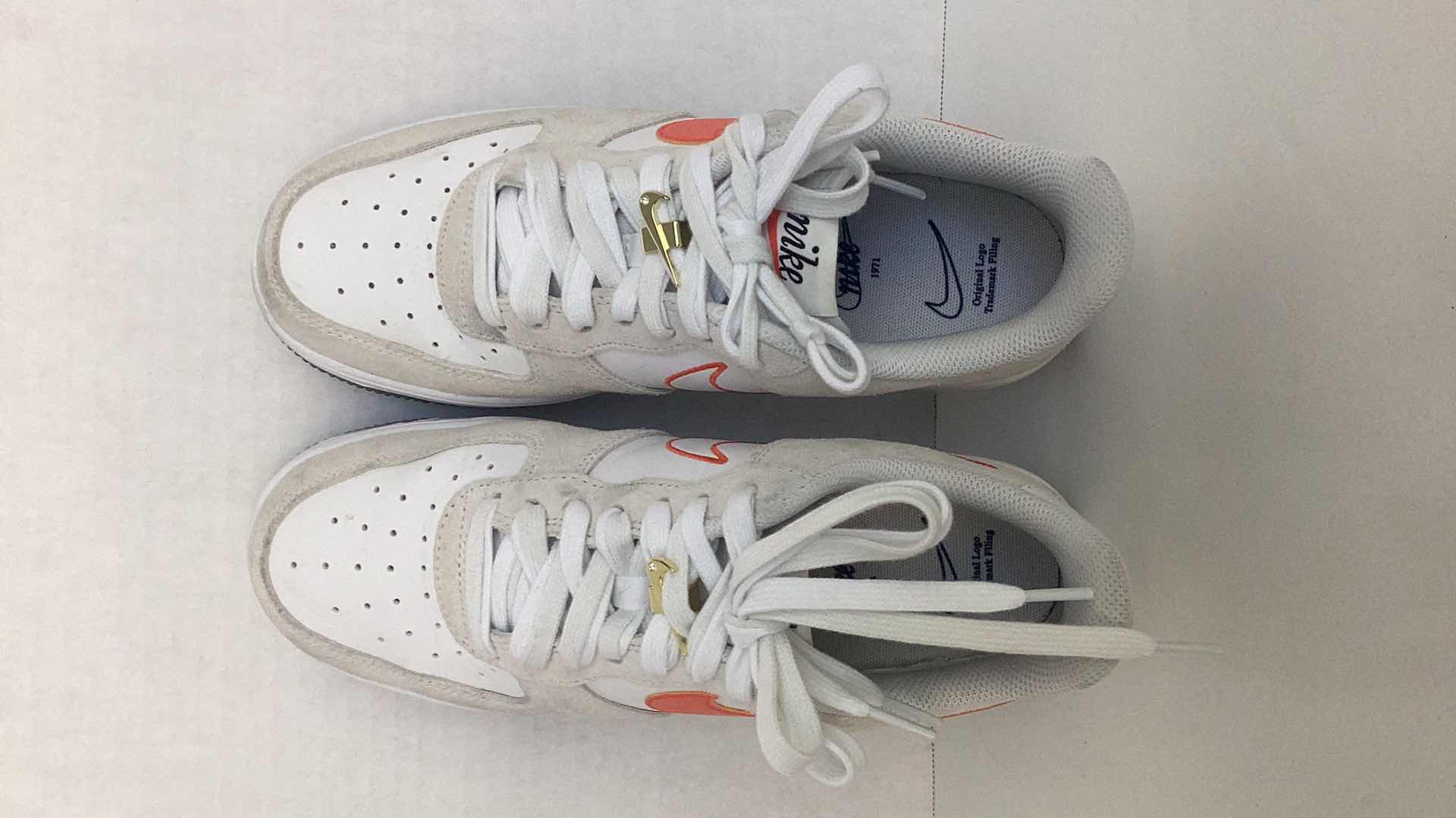 Photo 1 of NIKE AIR FORCE 1 ‘07 SE FIRST USE WOMANS SIZE 8.5 $200