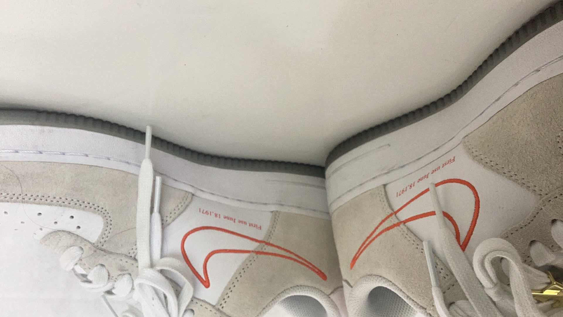 Photo 1 of NIKE AIR FORCE 1 ‘07 SE FIRST USE WOMANS SIZE 8.5 $200