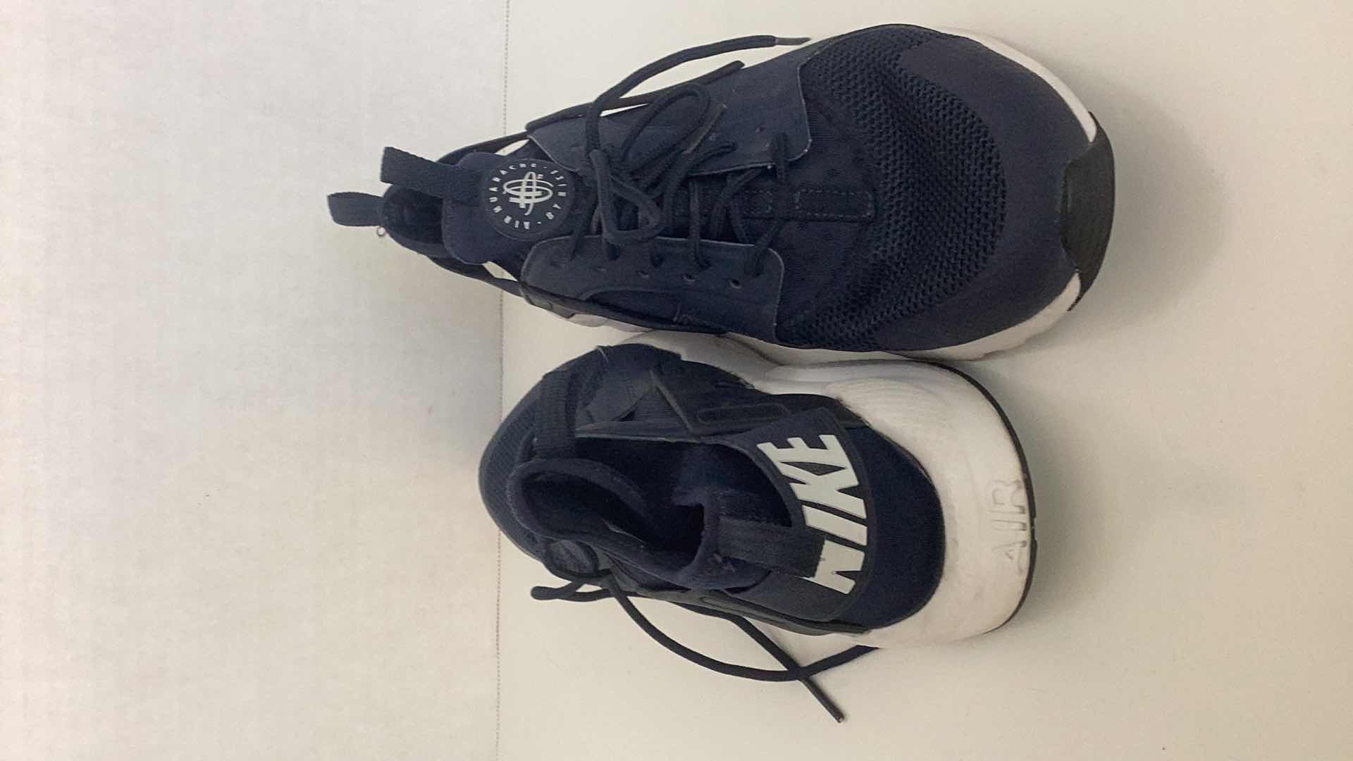 Photo 1 of NIKE AIR HUARACHE RUN ULTRA NAVY SIZE 7Y CM 25 $200