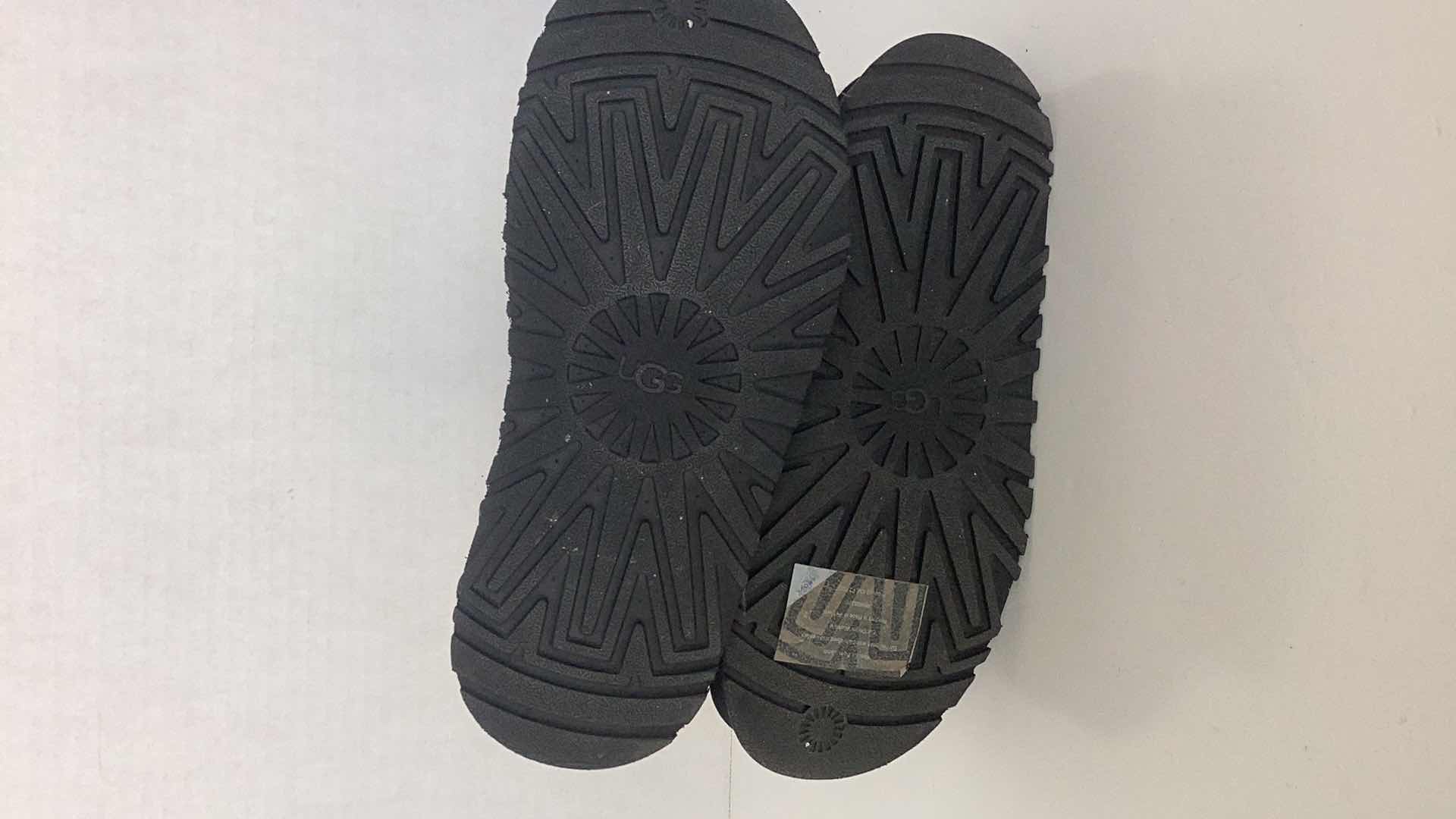 Photo 2 of UGG SHEEPSKIN FUR DISCO SLIDE PLATFORM SLIP ONS WOMENS SIZE 8