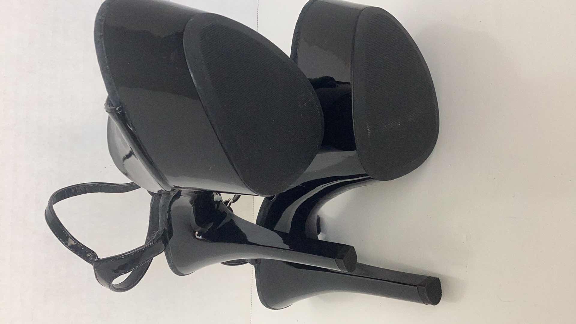 Photo 1 of ELLIE WOMENS 6” HEEL ANKLE STRAP SANDAL SIZE 8.5