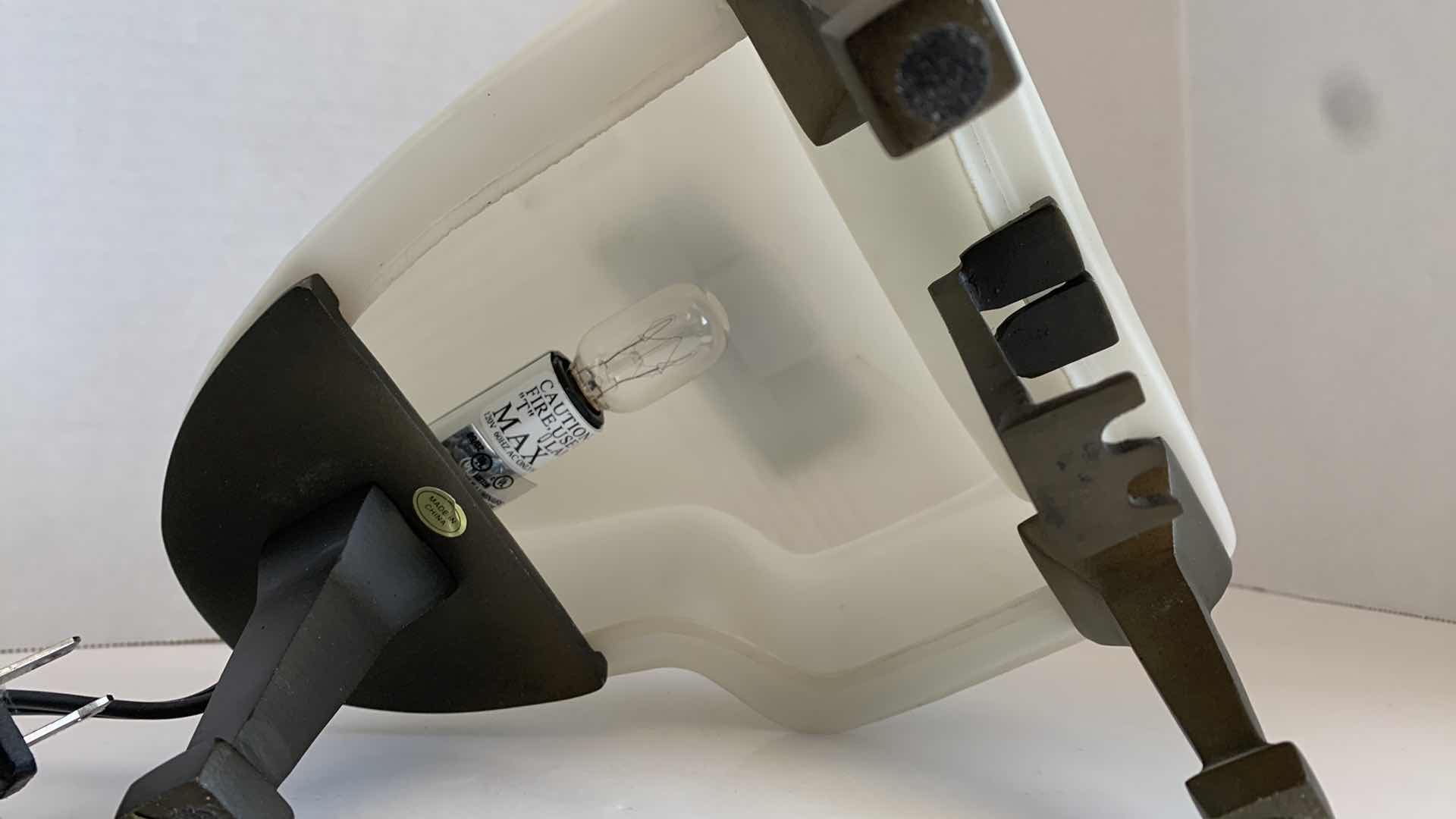 Photo 1 of PIANO LAMP 6" TALL TESTED WORKING