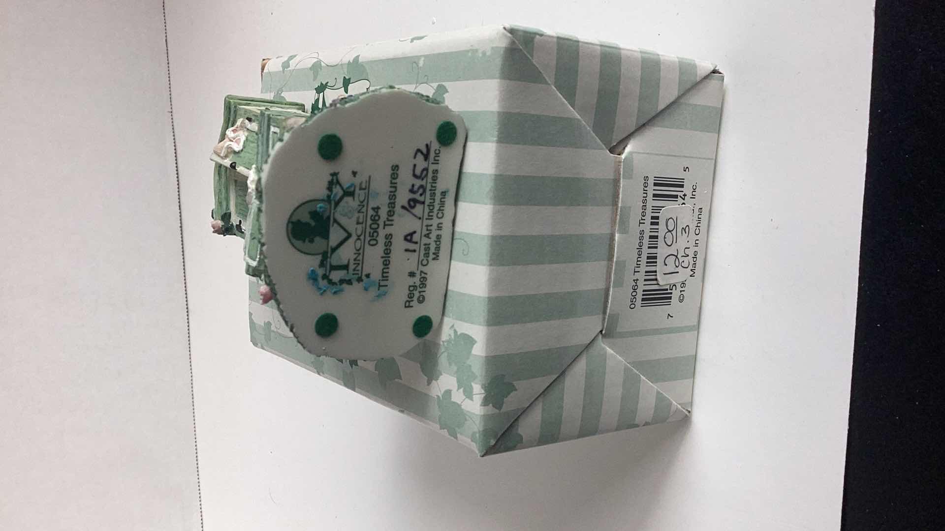 Photo 1 of IVY & INNOCENCE 05064 TIMELESS TREASURES ( REG #1A/9552)