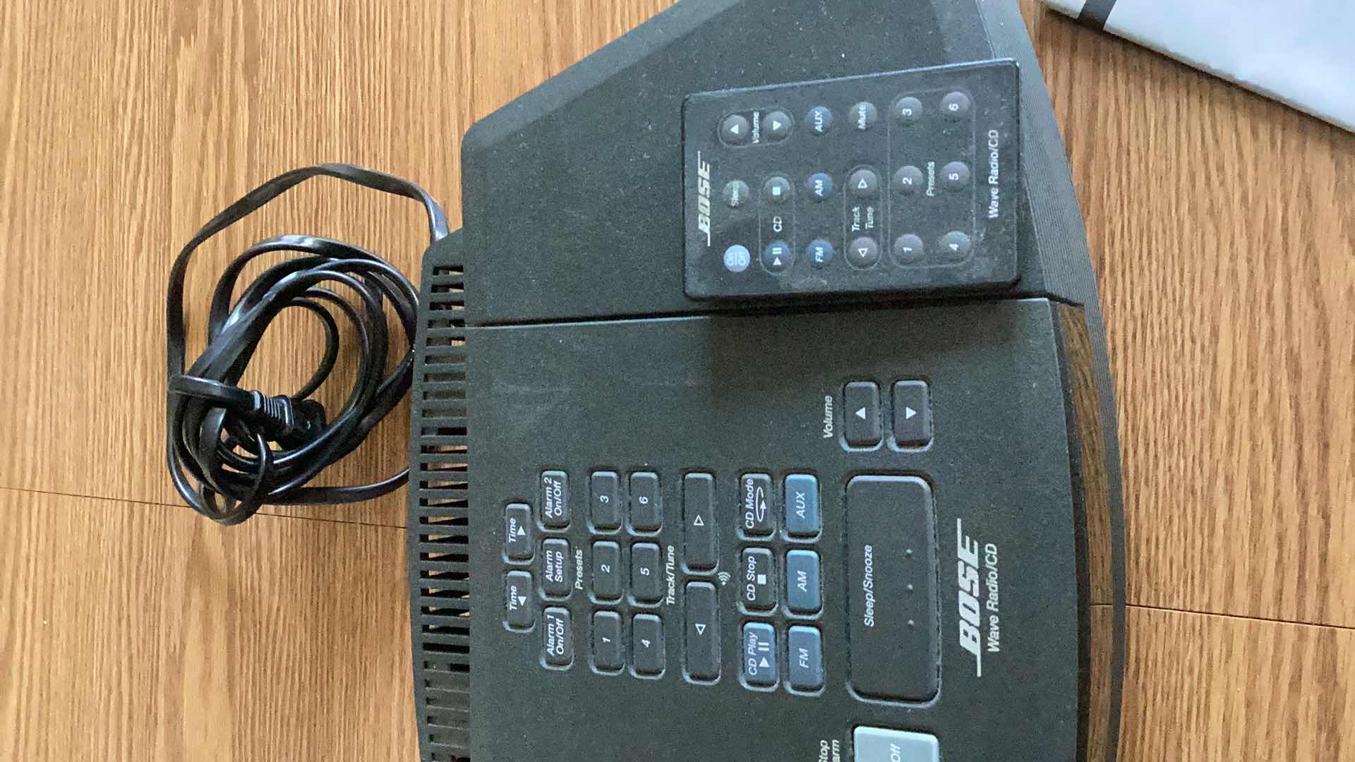 Photo 3 of BOSE WAVE CD/RADIO WITH REMOTE