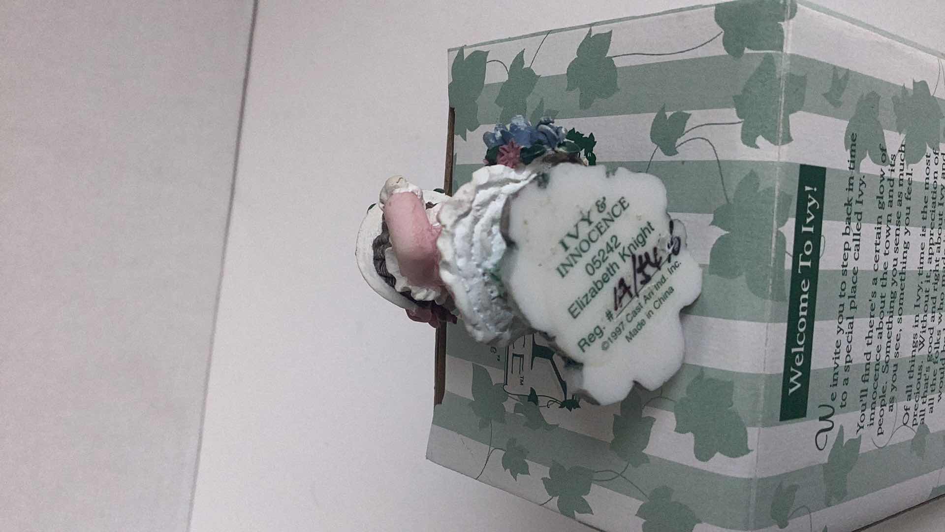 Photo 1 of IVY & INNOCENCE 05242 ELIZABETH KNIGHT (REG # 1A/5496)