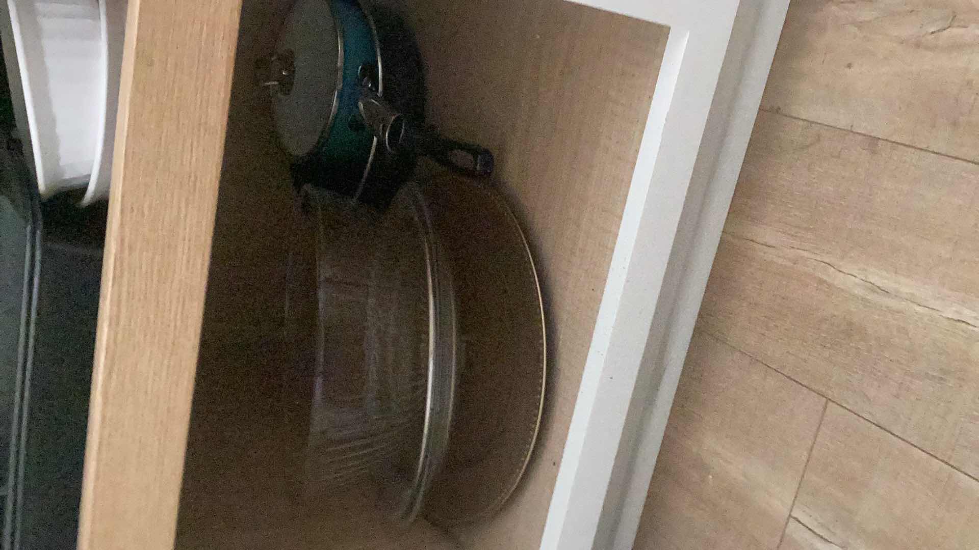 Photo 1 of CONTENTS OF SHELF