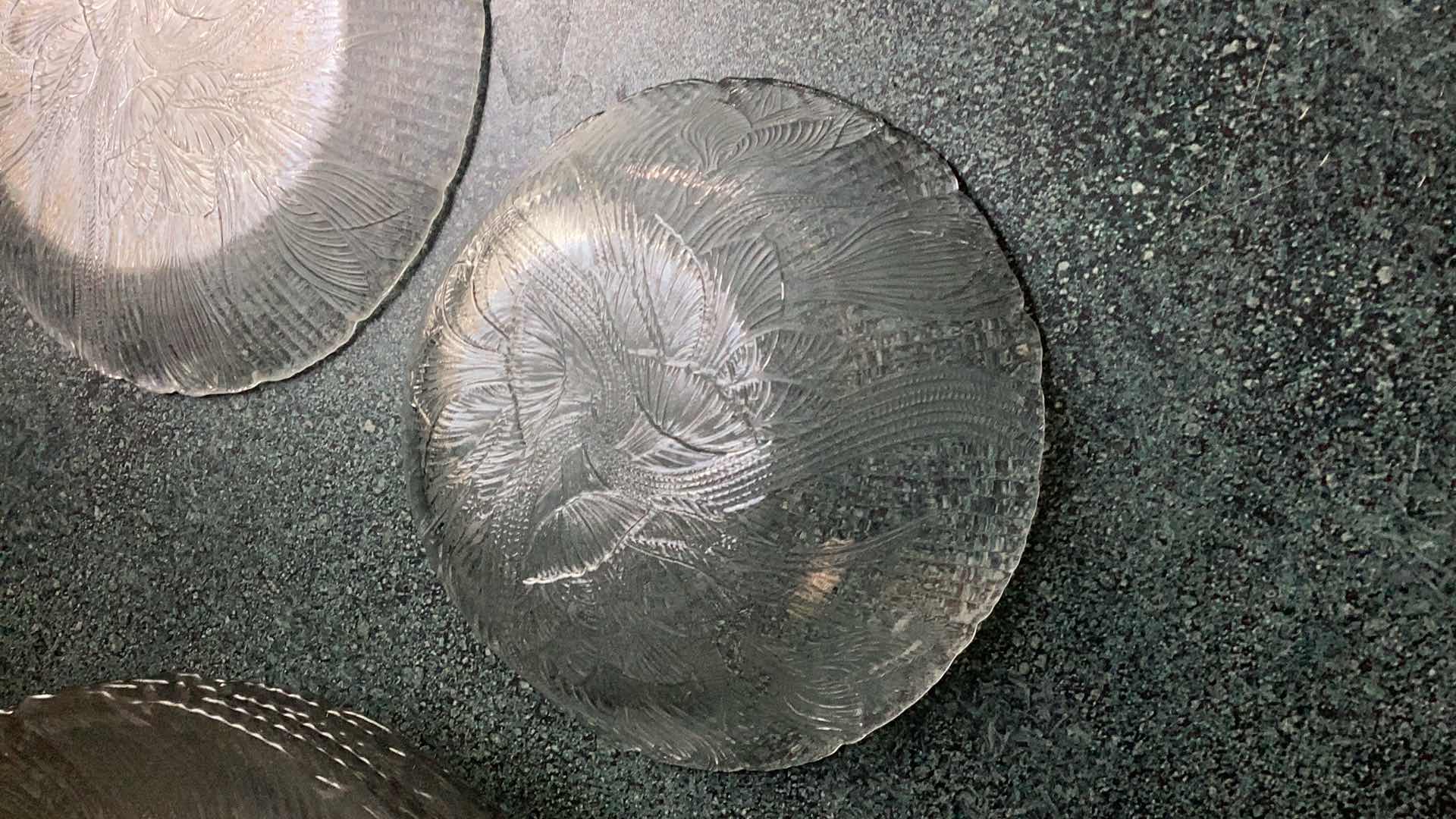 Photo 1 of ARCOROC CANTERBURY CROCUS FLOWER GLASS 36 PIECE DINNER WARE