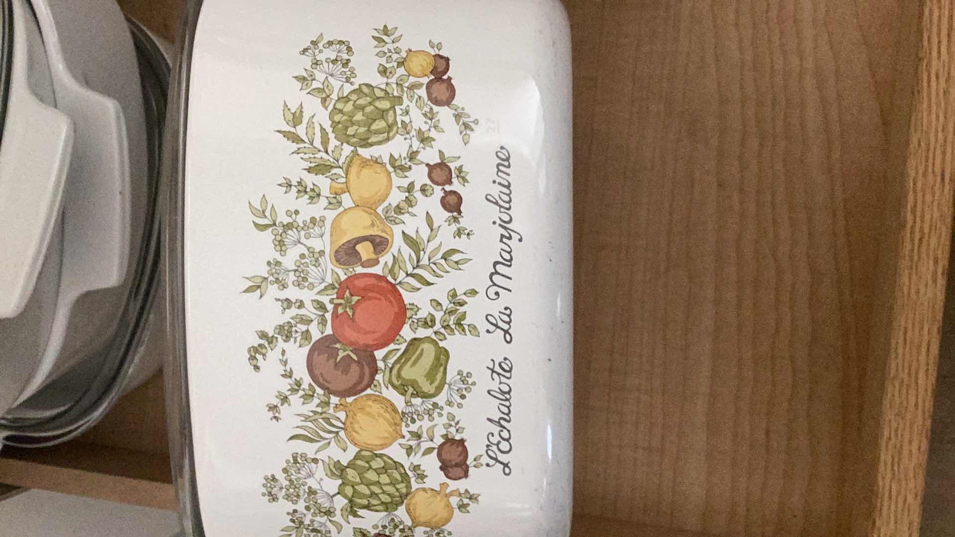 Photo 1 of CONTENTS OF SHELF