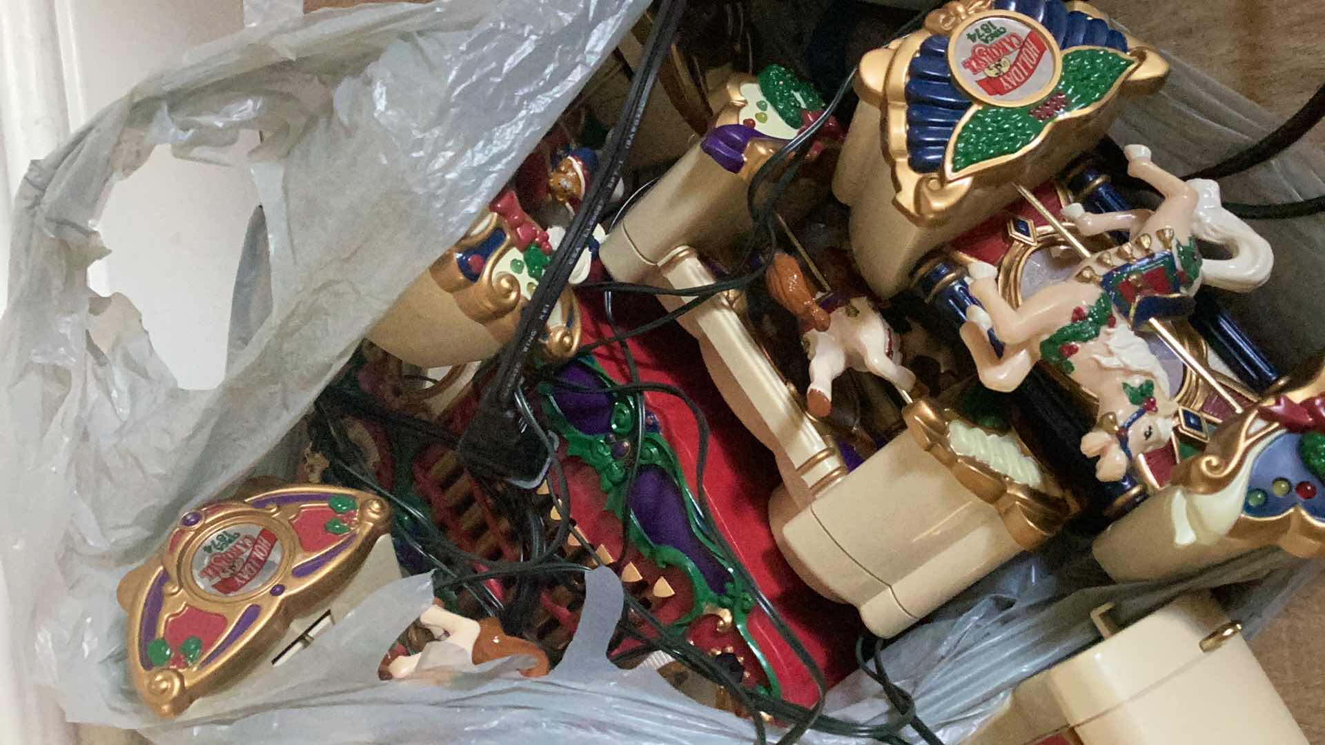 Photo 1 of HERITAGE SIGNATURE COLLECTION CHRISTMAS CAROUSEL