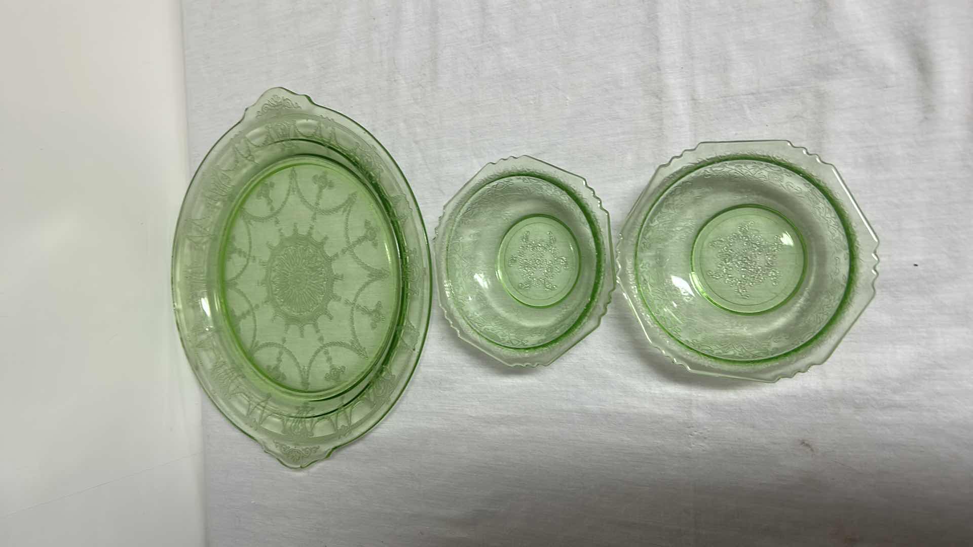 Photo 7 of KITCHEN DECOR - PORCELAIN AND GLASS ASSORTMENT