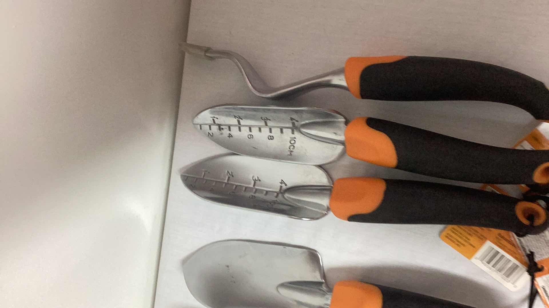 Photo 1 of FISKARS GARDEN TOOLS