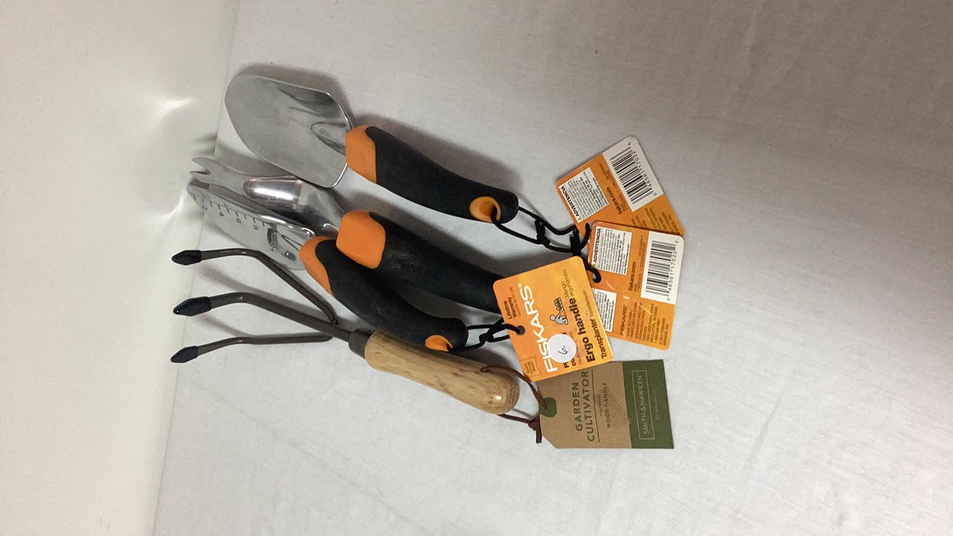 Photo 1 of FISKARS GARDEN TOOLS