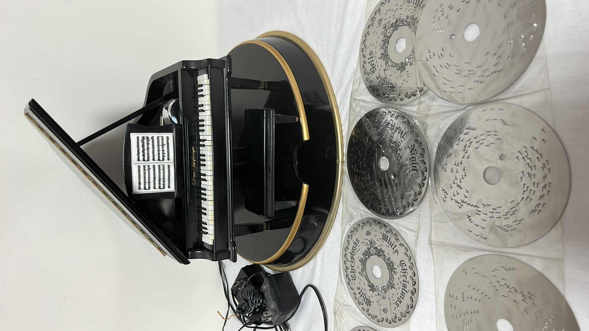 Photo 1 of MINI GRAND PLAYER PIANO WITH 10 SONGS (WORKS BEAUTIFULLY)