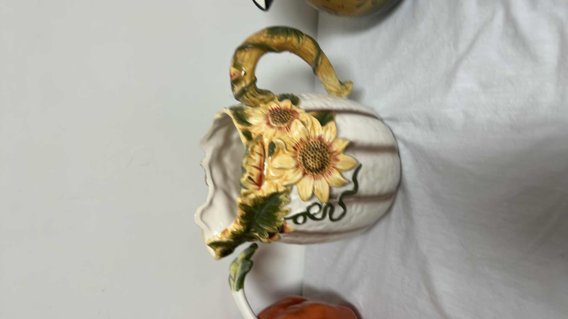 Photo 1 of 6 PC KITCHEN DECOR - CERAMIC ASSORTMENT