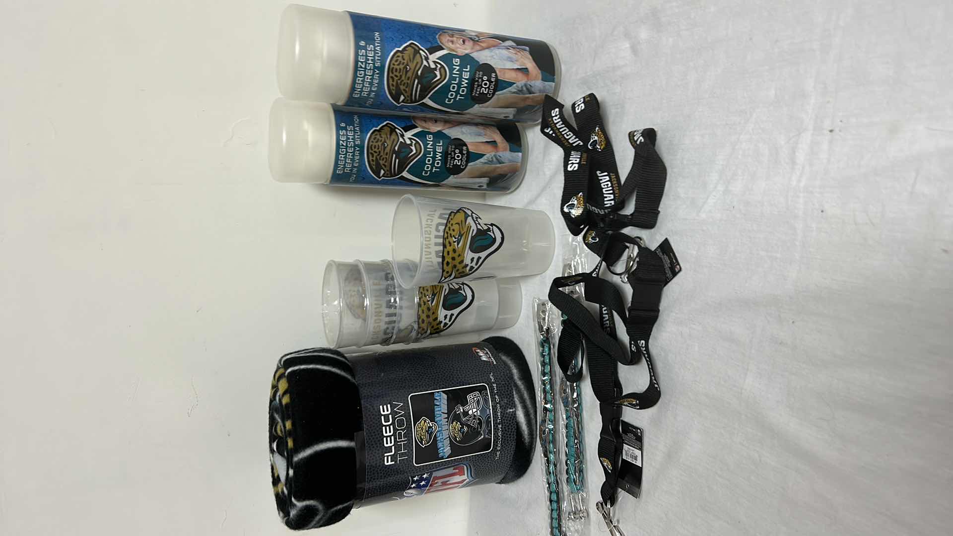Photo 1 of NFL FAN GEAR JAGUARS