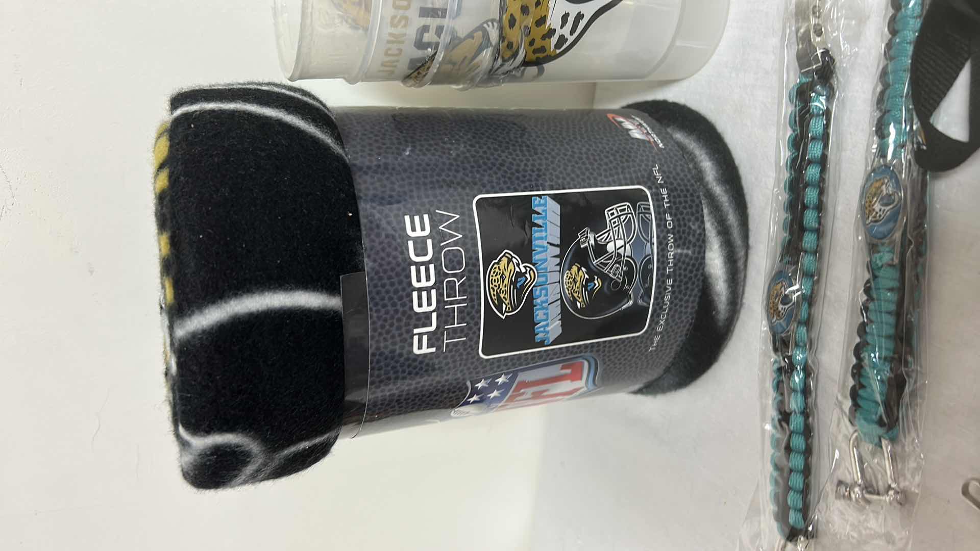 Photo 1 of NFL FAN GEAR JAGUARS